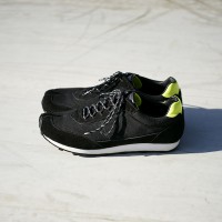 CURLY - SPLIT TABI TRAINER